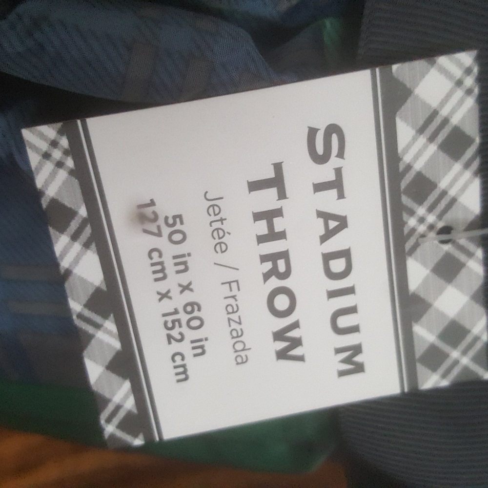 Waterproof Stadium throw 50" X 60" NWT